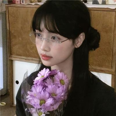 带着魔术盒的男人