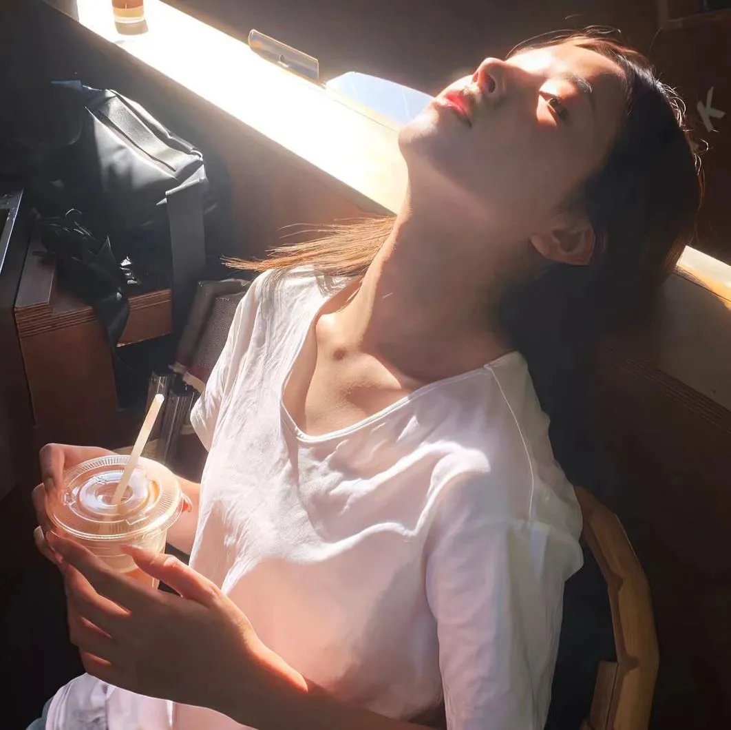 凤舞花飞